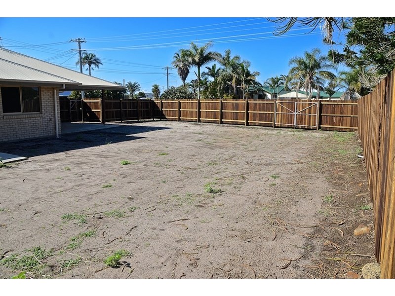 12 Logan Road, Innes Park QLD 4670