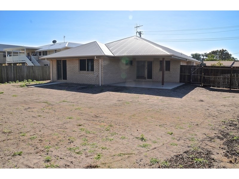 12 Logan Road, Innes Park QLD 4670