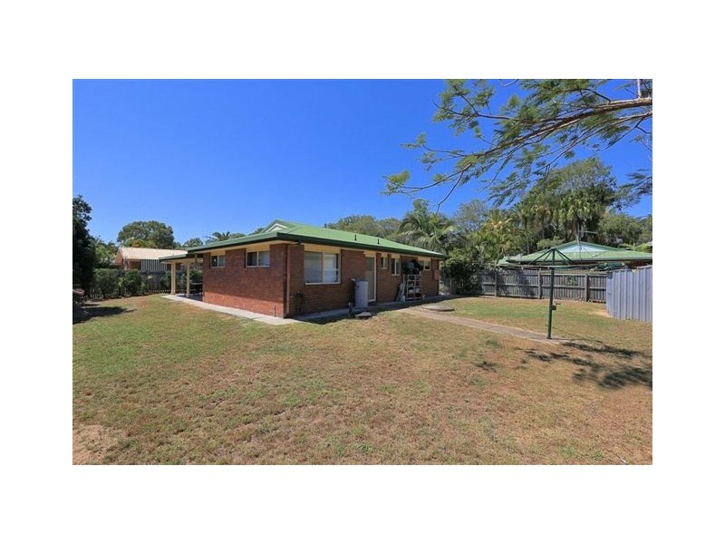 12 Lagoon Drive, Moore Park Beach QLD 4670