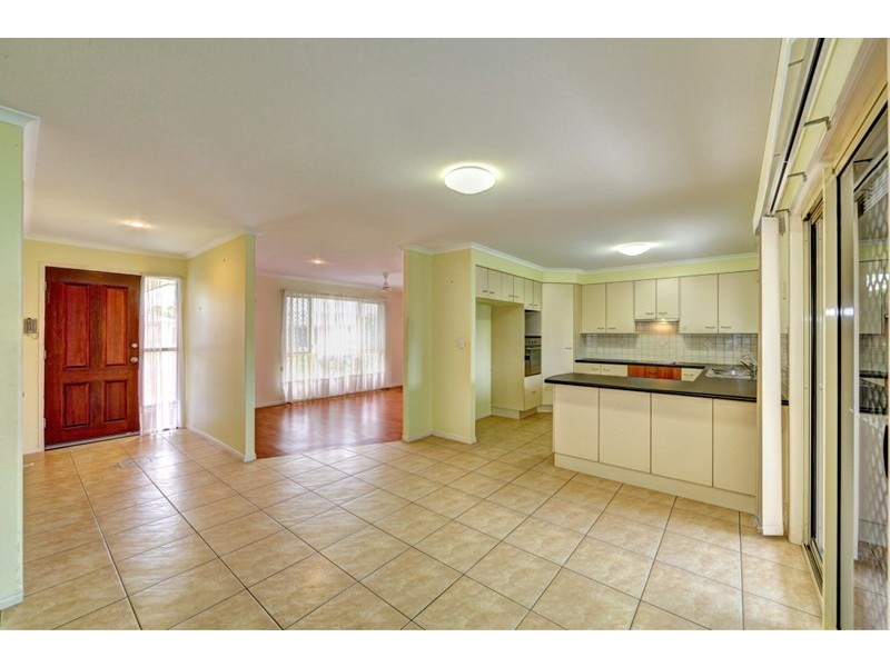 8 Grohn Street, Bundaberg North QLD 4670