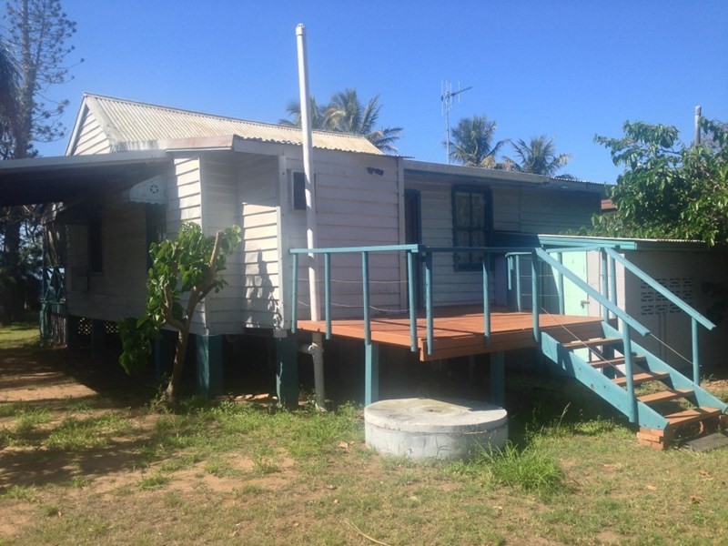 12 Harbour Esplanade, Burnett Heads QLD 4670