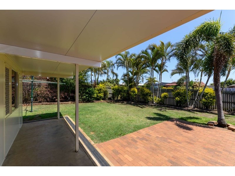 3 Metcalfe Court, Kalkie QLD 4670