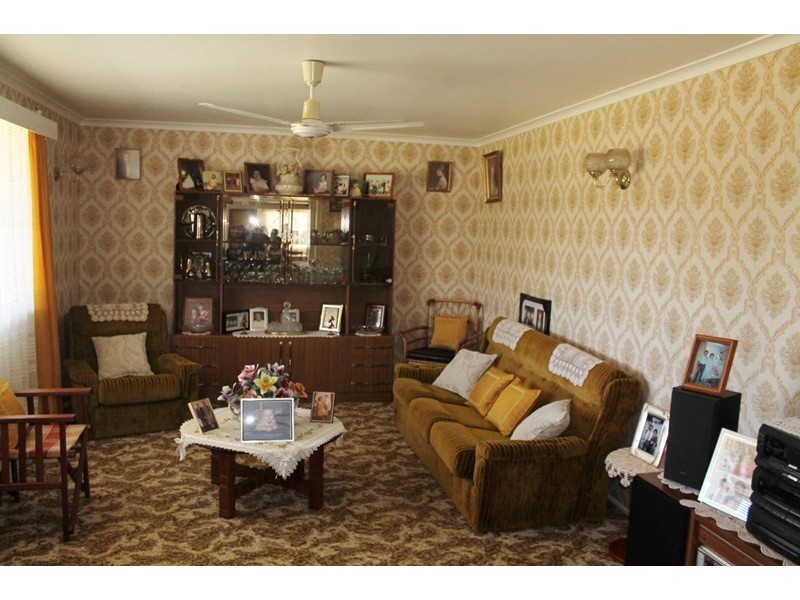 48 St Johns Road, Windermere QLD 4670