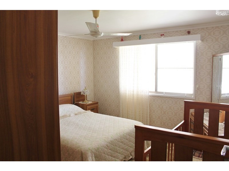 48 St Johns Road, Windermere QLD 4670