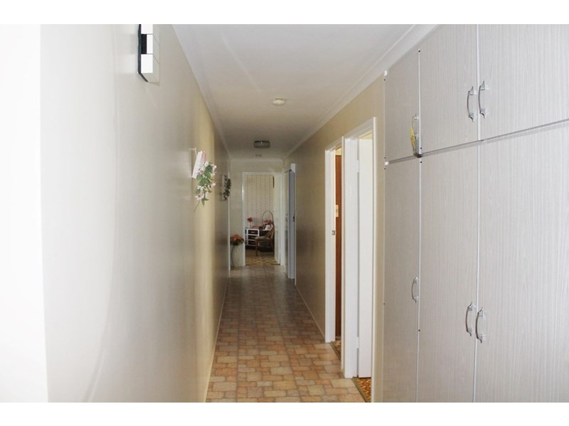 48 St Johns Road, Windermere QLD 4670