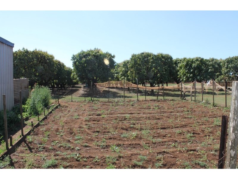 48 St Johns Road, Windermere QLD 4670