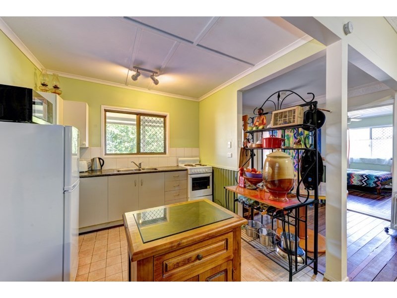 3/8 Perry Street, Bundaberg North QLD 4670