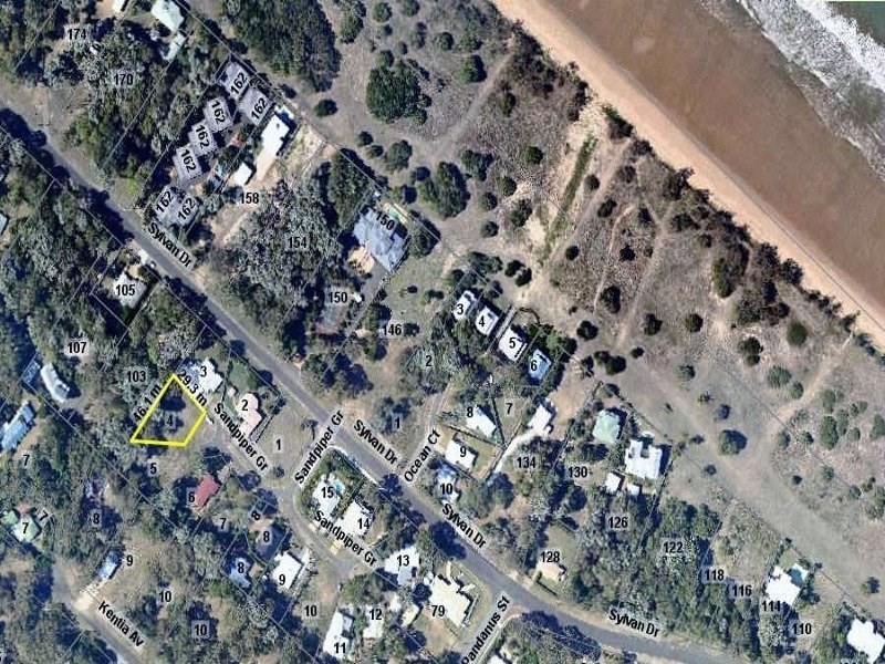 4 Sandpiper Grove, Moore Park Beach QLD 4670