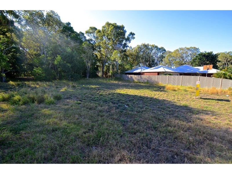 4 Sandpiper Grove, Moore Park Beach QLD 4670