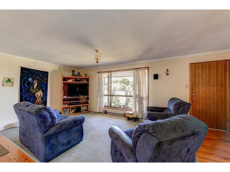 54 Glenview Crescent, Avoca QLD 4670