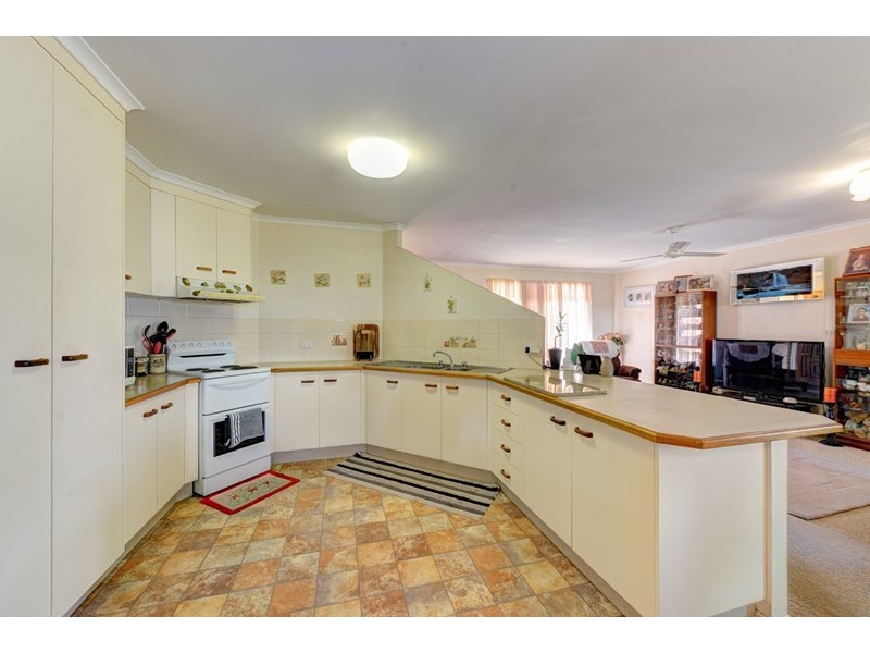 15 Jefferis Street, Bundaberg North QLD 4670