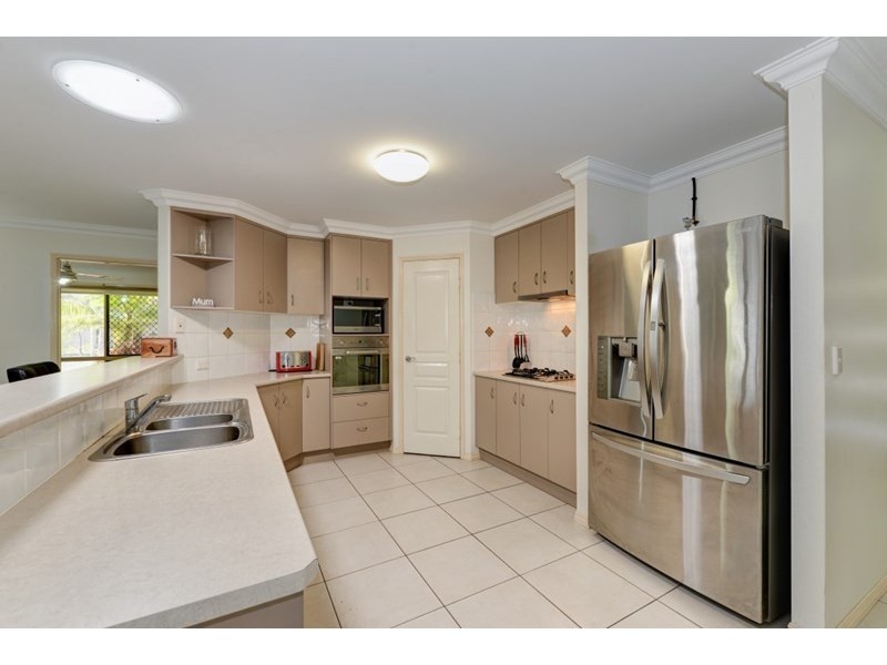 41 Park Estate Drive, Branyan QLD 4670