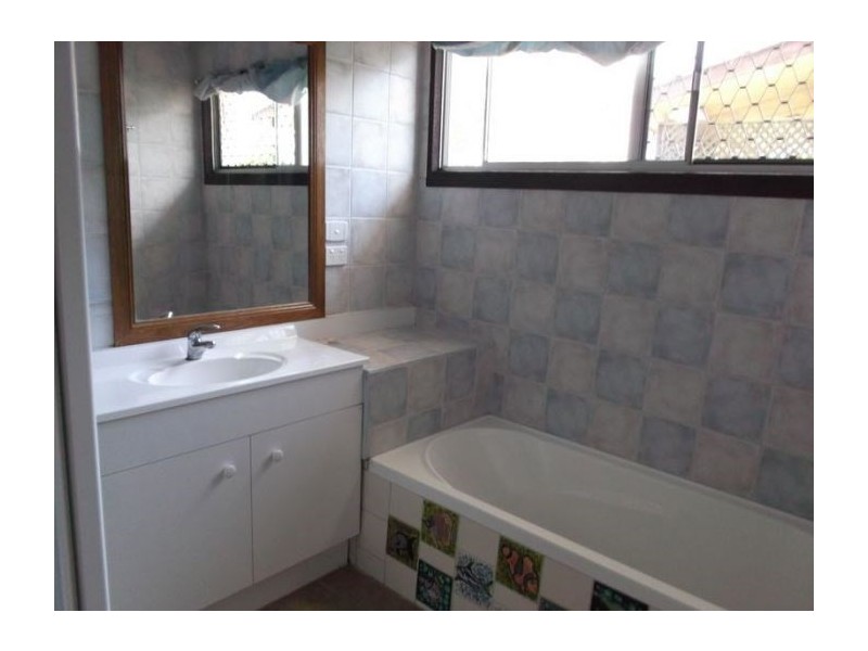 28 Avoca Street, Bundaberg West QLD 4670