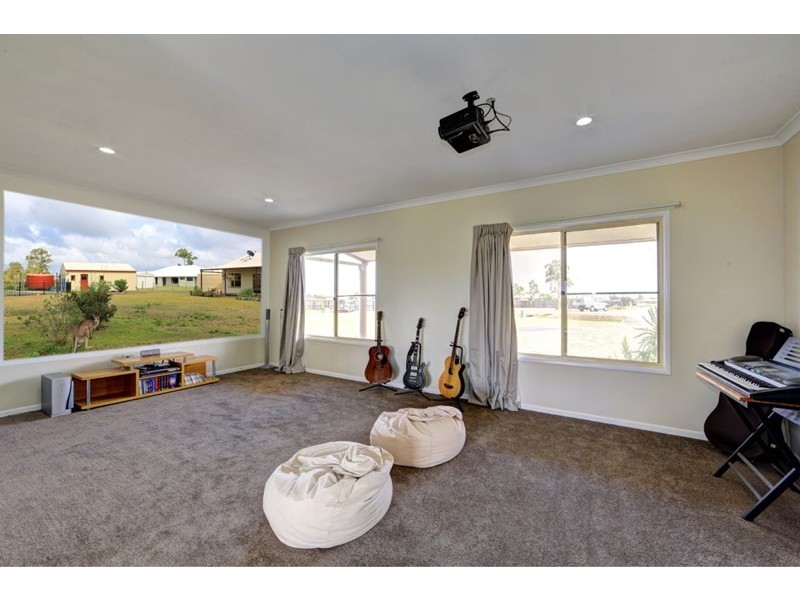 14 Bendidee Court, Branyan QLD 4670