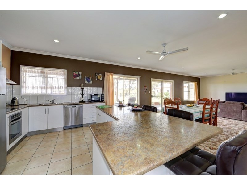 14 Bendidee Court, Branyan QLD 4670