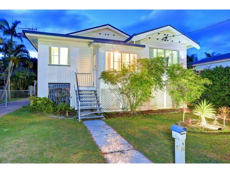 3 Bates Street, Svensson Heights QLD 4670