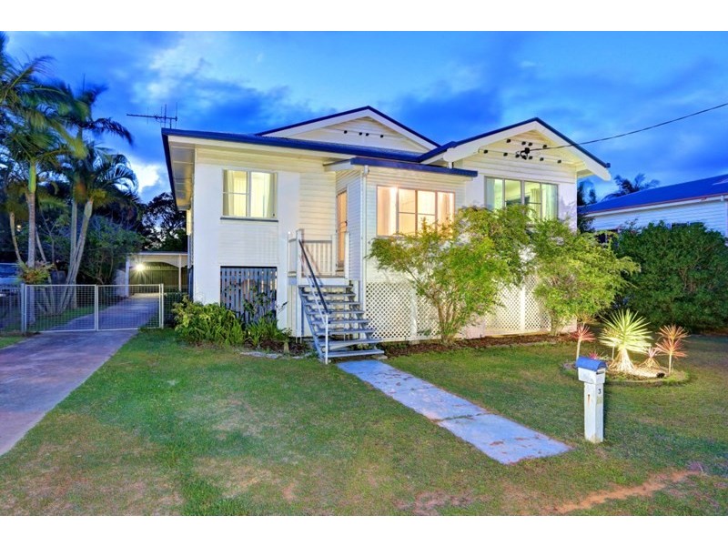 3 Bates Street, Svensson Heights QLD 4670