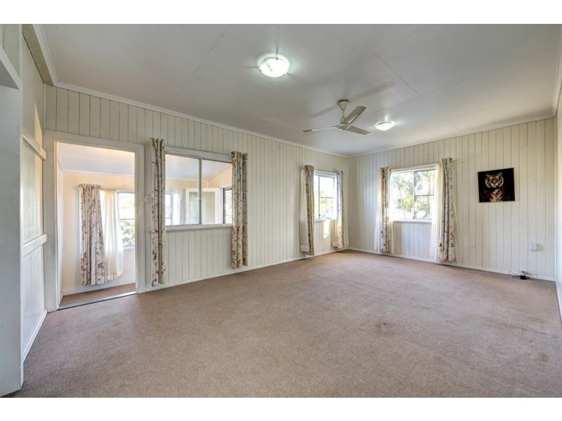 3 Bates Street, Svensson Heights QLD 4670