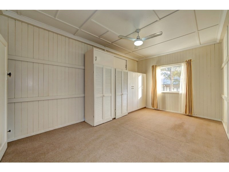 3 Bates Street, Svensson Heights QLD 4670