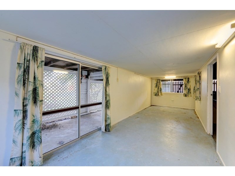 3 Bates Street, Svensson Heights QLD 4670