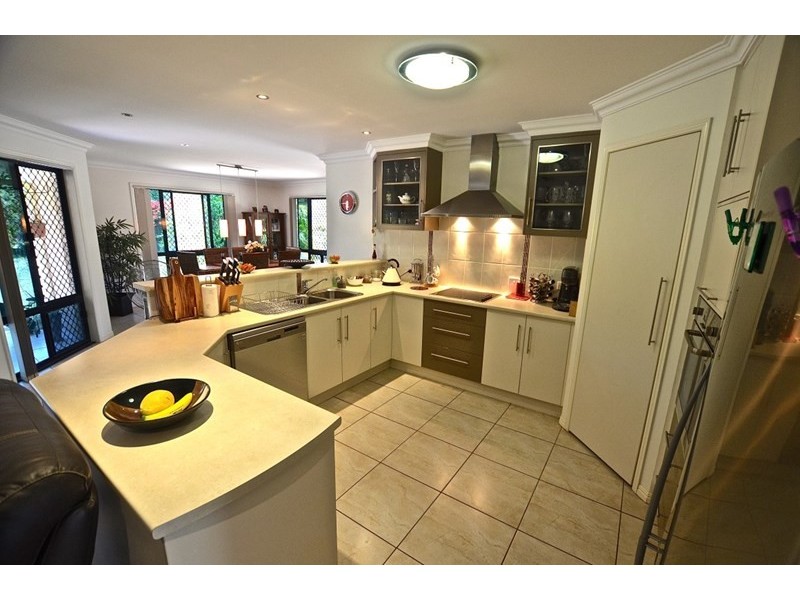 15 Woodlands Lane, Moore Park Beach QLD 4670