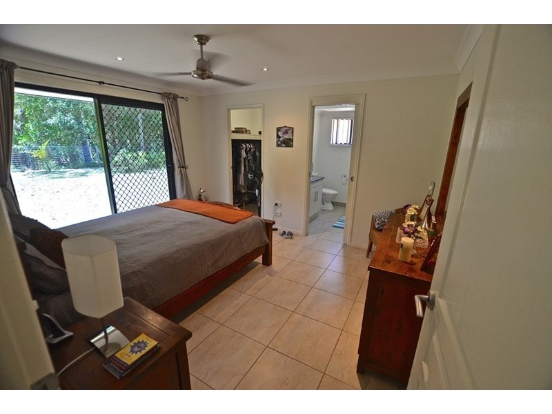 15 Woodlands Lane, Moore Park Beach QLD 4670