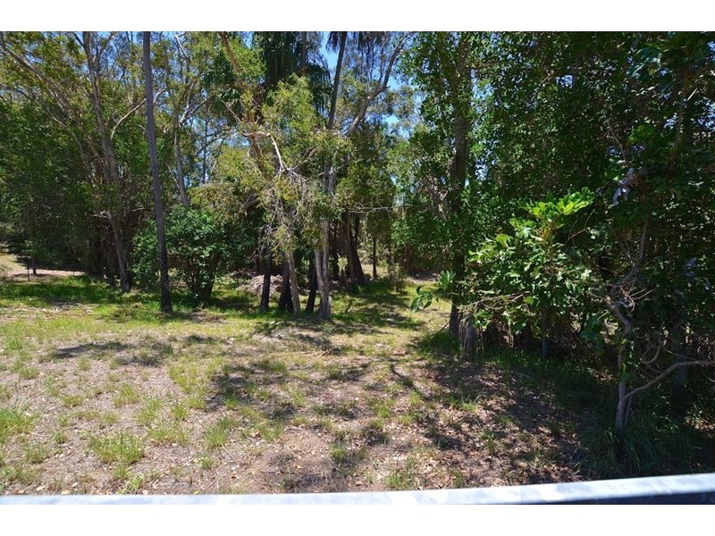 15 Woodlands Lane, Moore Park Beach QLD 4670