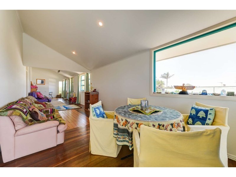 49 Hunter Street, Burnett Heads QLD 4670