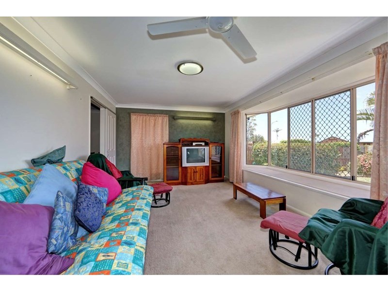 4 Gardiner Court, Avenell Heights QLD 4670