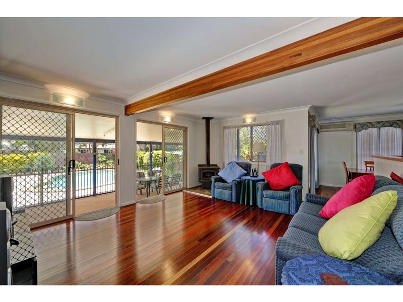 4 Gardiner Court, Avenell Heights QLD 4670