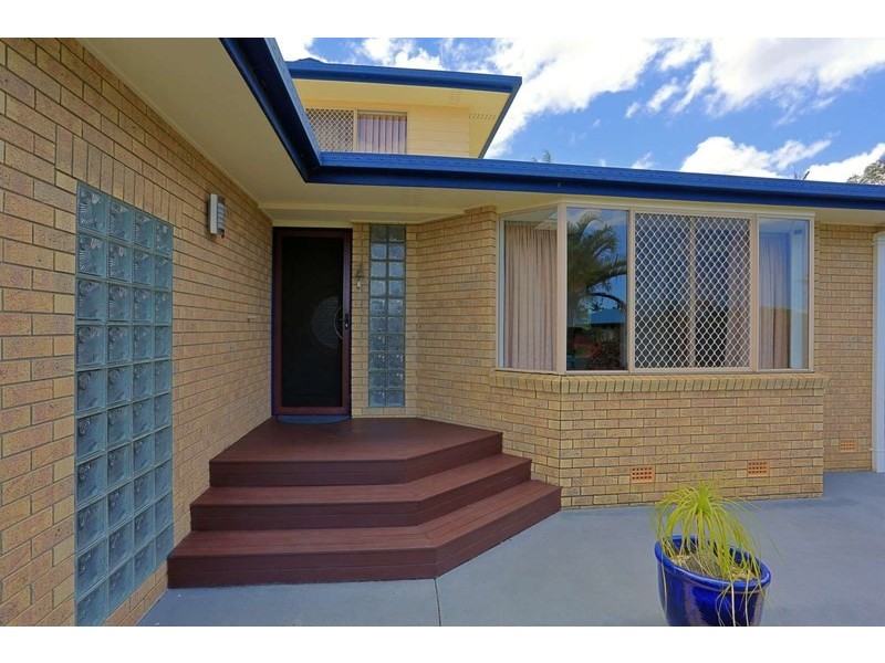 4 Gardiner Court, Avenell Heights QLD 4670