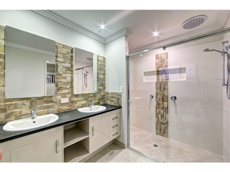 24 Avoca Street, Bundaberg West QLD 4670