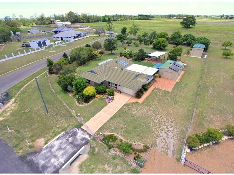 7 Belluna Crescent, Gooburrum QLD 4670