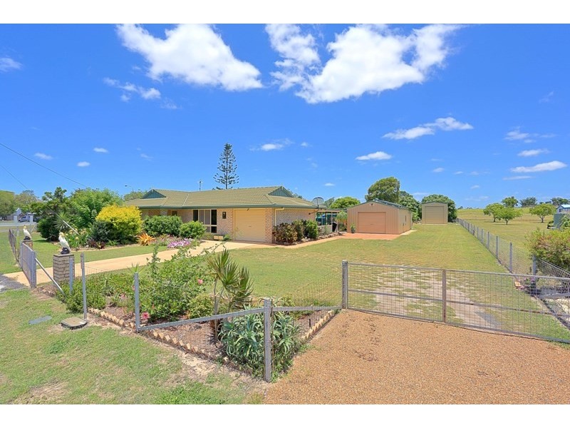 7 Belluna Crescent, Gooburrum QLD 4670