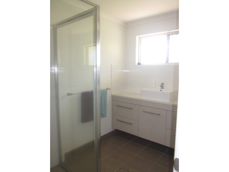 7 Belluna Crescent, Gooburrum QLD 4670
