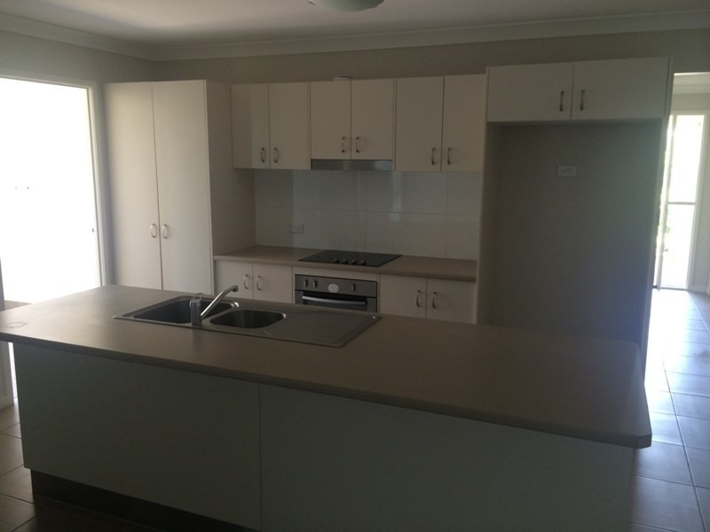 70 Neville Drive, Branyan QLD 4670