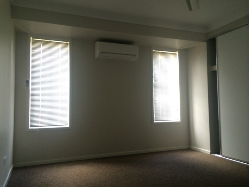 70 Neville Drive, Branyan QLD 4670