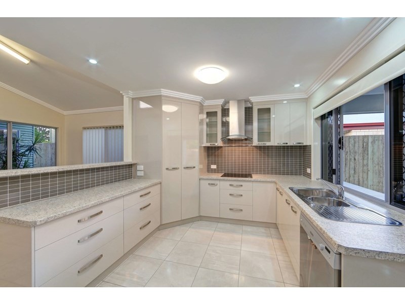 24 Avoca Street, Bundaberg West QLD 4670