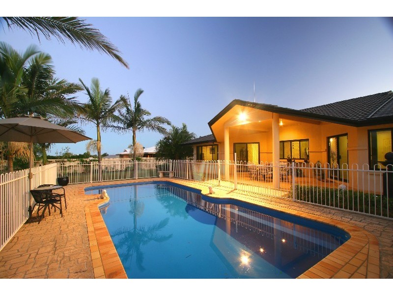 Coral Cove QLD 4670