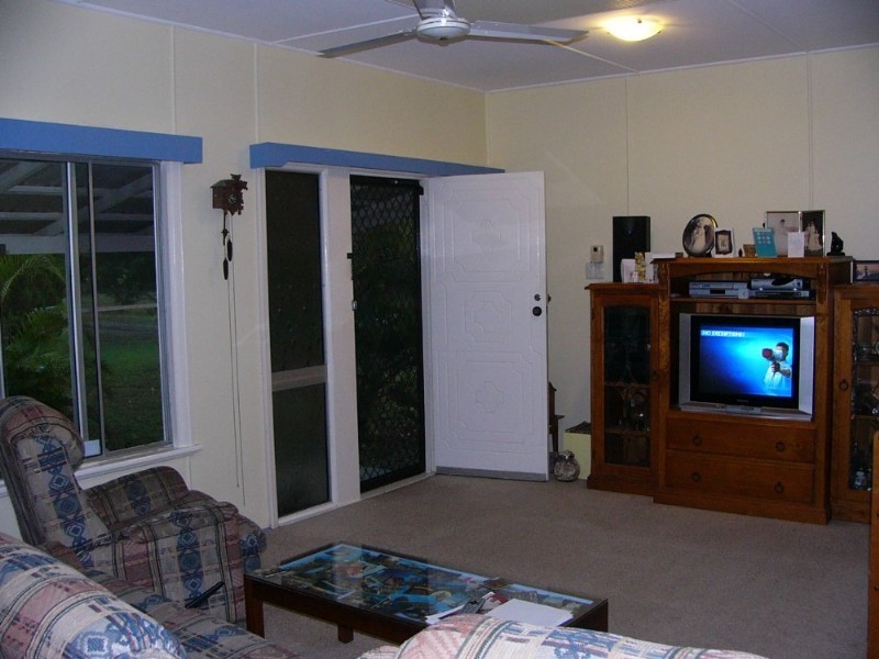 862 Gooburrum Road, Welcome Creek QLD 4670