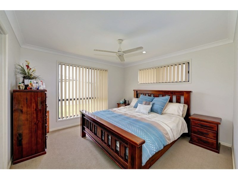 17 Neville Drive, Branyan QLD 4670