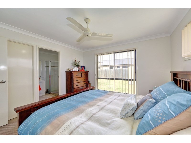 17 Neville Drive, Branyan QLD 4670