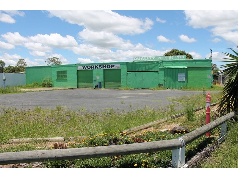 4 Childers Road, Kensington QLD 4670