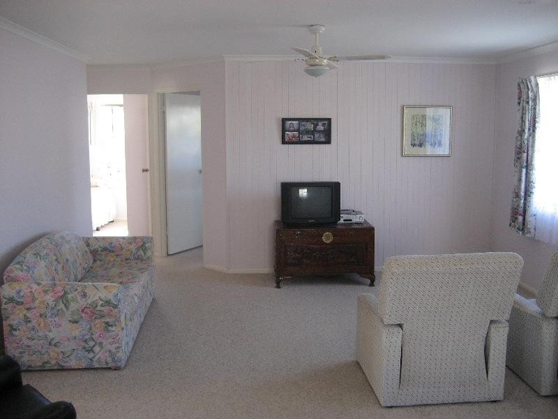 53 Bluewater Drive, Elliott Heads QLD 4670