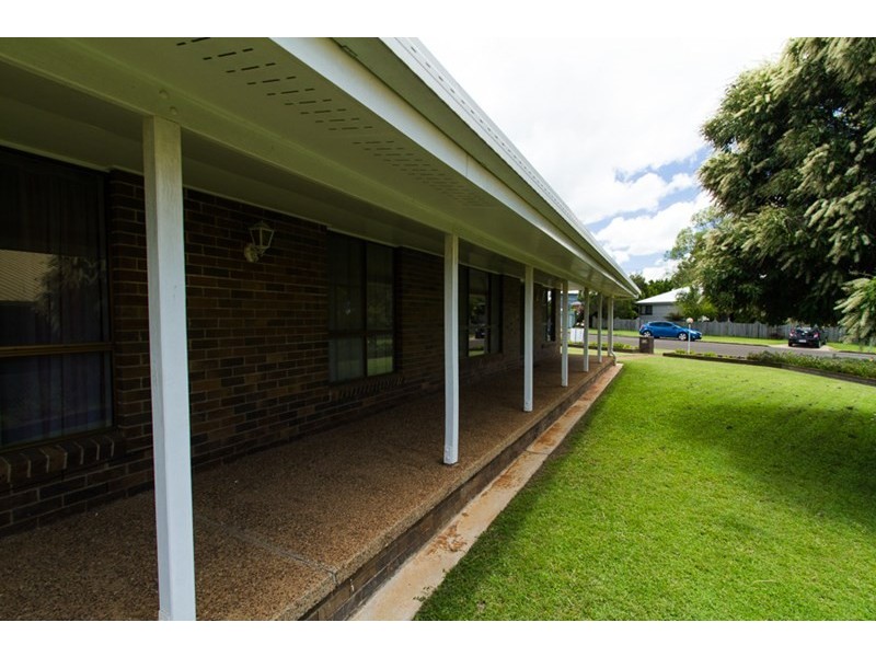 4 Smiths Road, Avoca QLD 4670