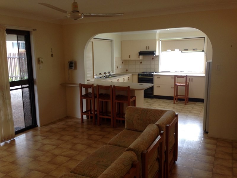 4 Smiths Road, Avoca QLD 4670