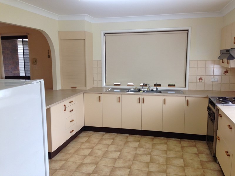 4 Smiths Road, Avoca QLD 4670