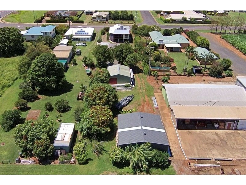 183 Elliott Heads Road, Ashfield QLD 4670