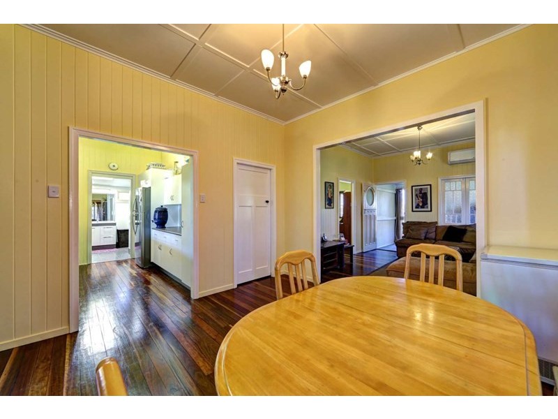 183 Elliott Heads Road, Ashfield QLD 4670