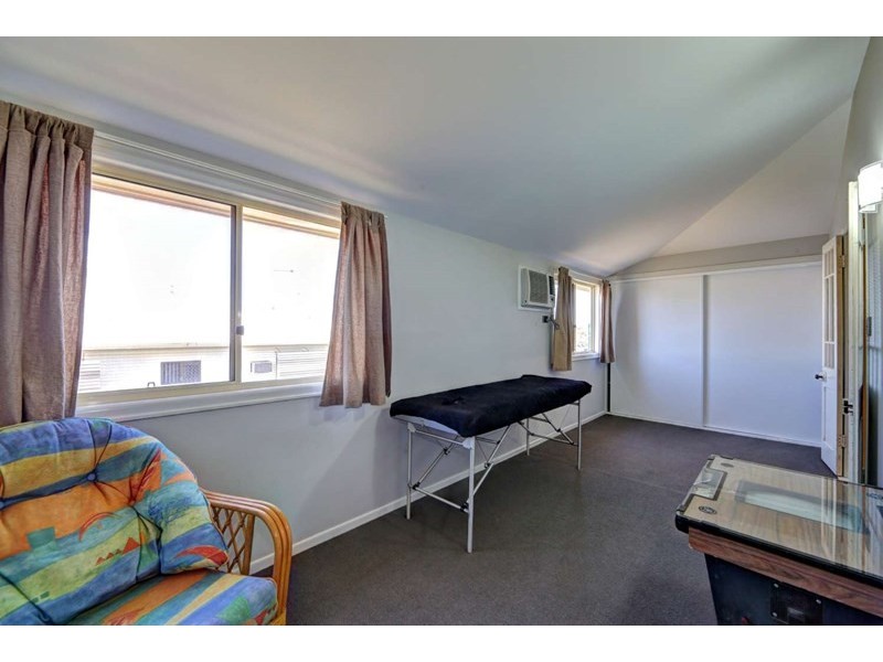 183 Elliott Heads Road, Ashfield QLD 4670